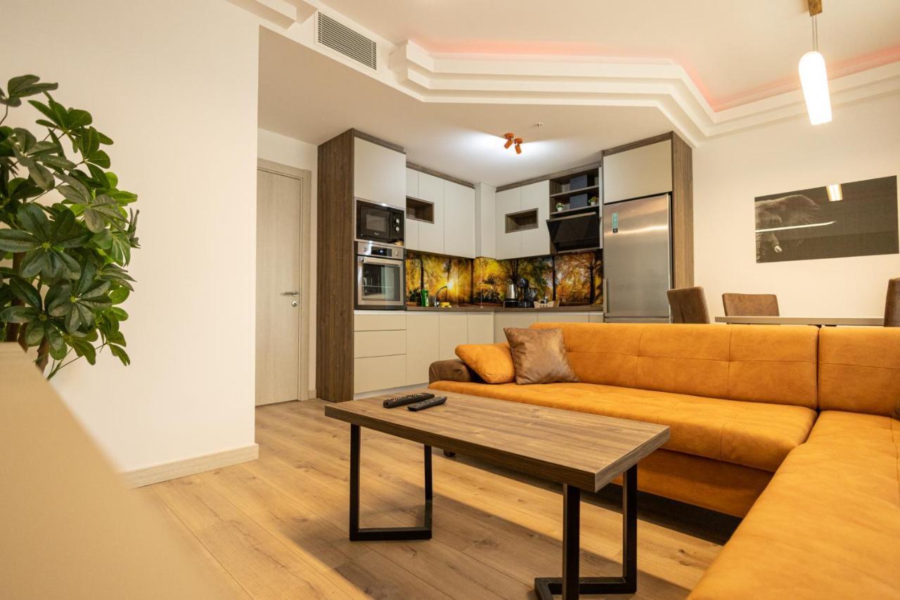 סקופיה 19Th & 18Th Floor Secure Apartments With Pool & Fitness & Parking Included In Price מראה חיצוני תמונה