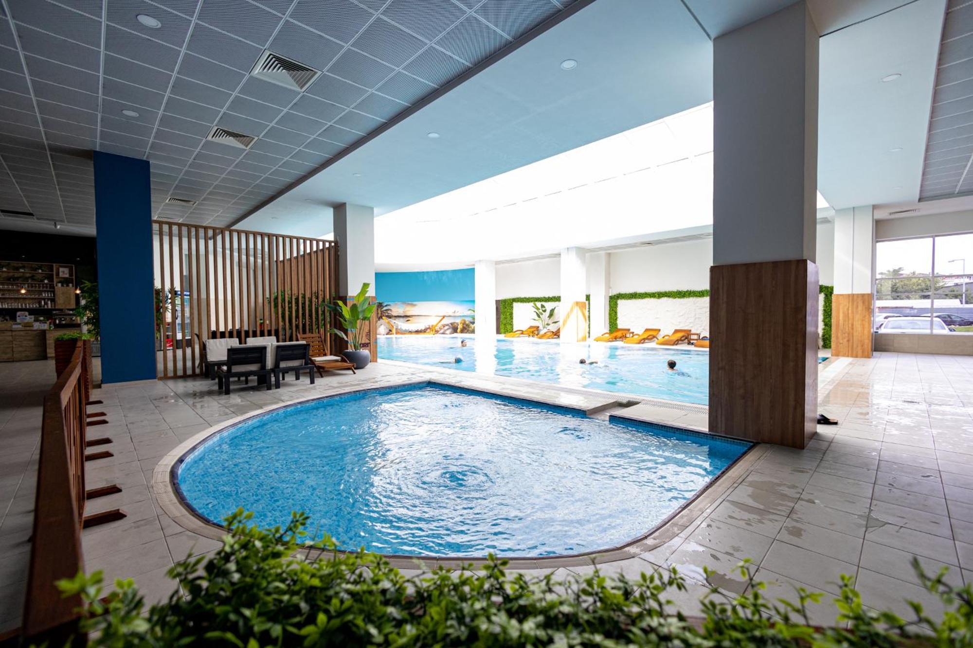 סקופיה 19Th & 18Th Floor Secure Apartments With Pool & Fitness & Parking Included In Price מראה חיצוני תמונה